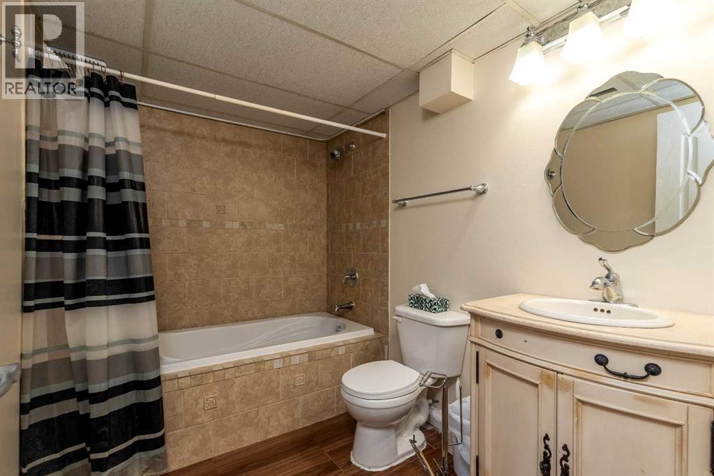 524026 Rr 20 Se-25-52-2-4 Property Photo 18