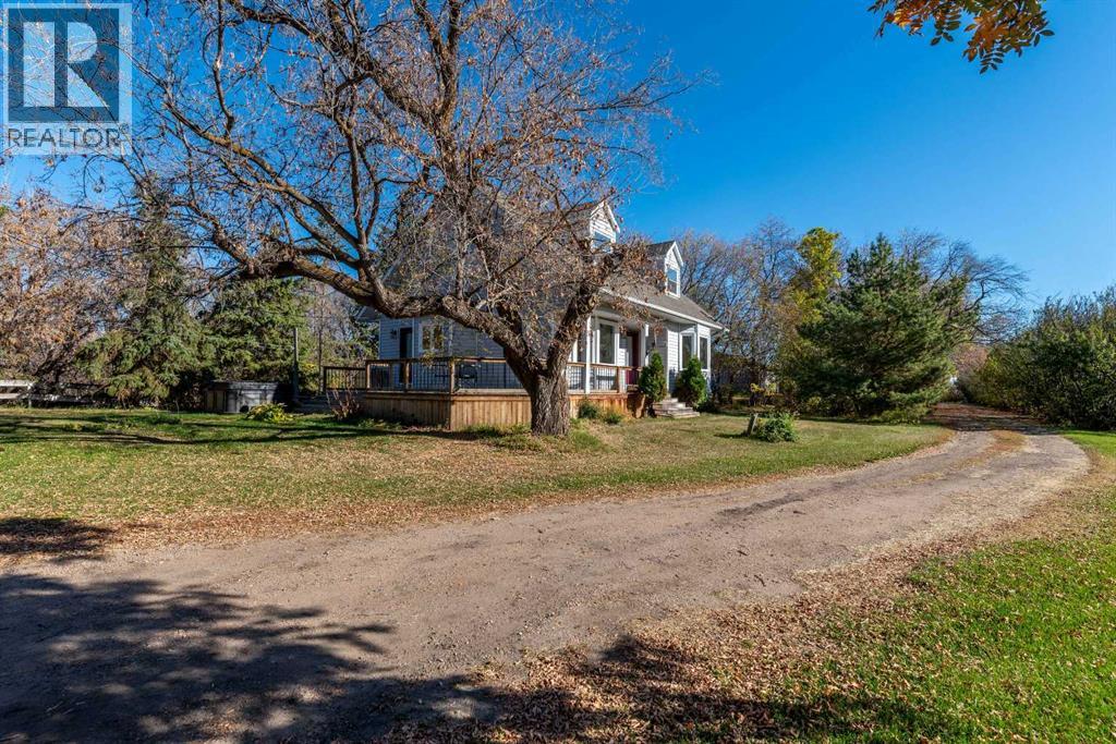 524026 Rr 20 Se-25-52-2-4 Property Photo 24