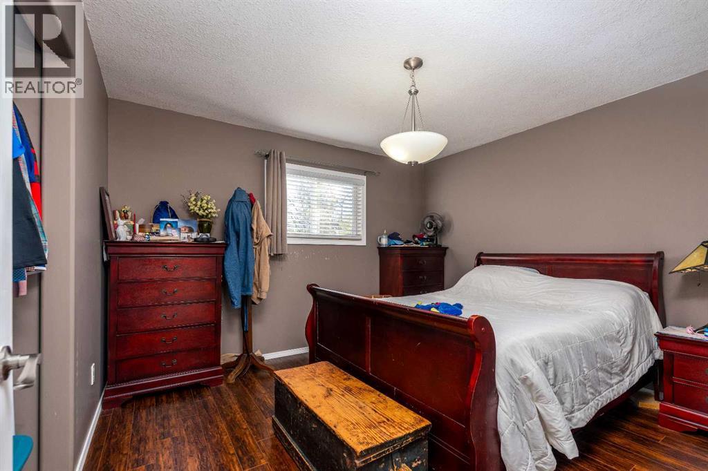 524026 Rr 20 Se-25-52-2-4 Property Photo 36