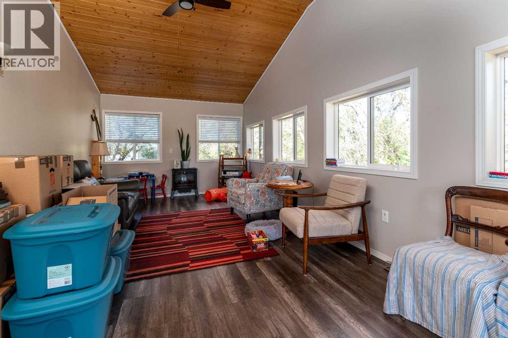 524026 Rr 20 Se-25-52-2-4 Property Photo 38