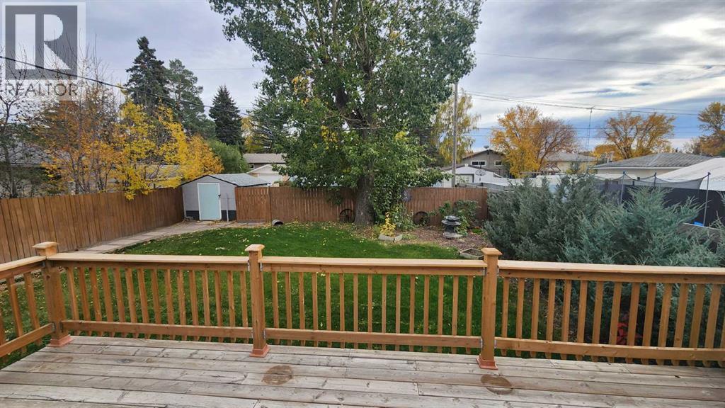 517 3 Street S Property Photo 36