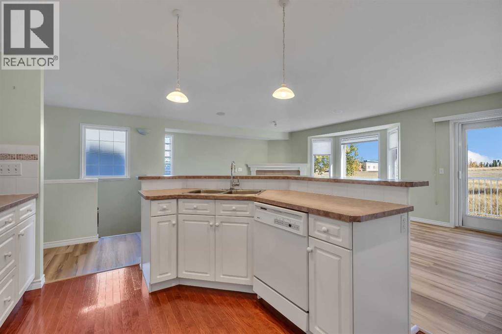 140 Valley Ridge Heights Nw Property Photo 28