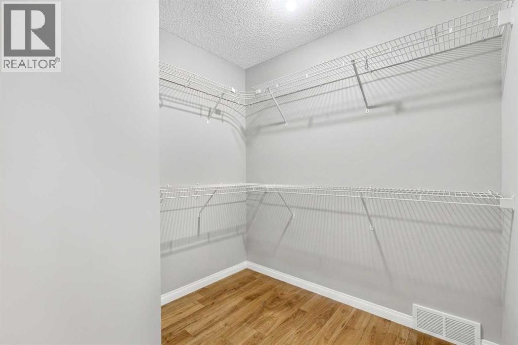 5105 Valleyview Park Southeast Property Photo 20
