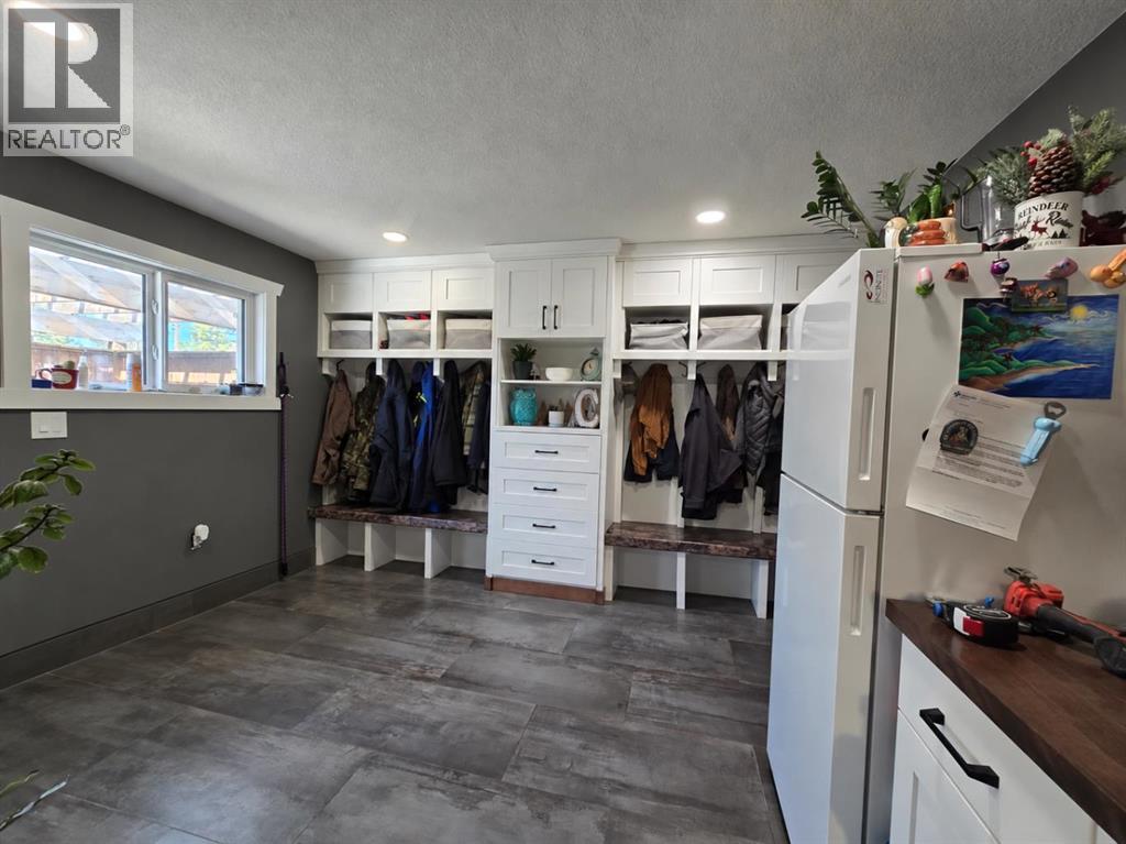 4818 16 Avenue Property Photo 14