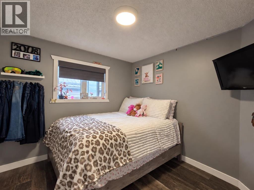 4818 16 Avenue Property Photo 18