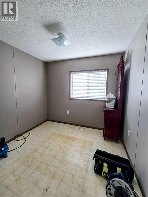 810 56 Property Photo 6