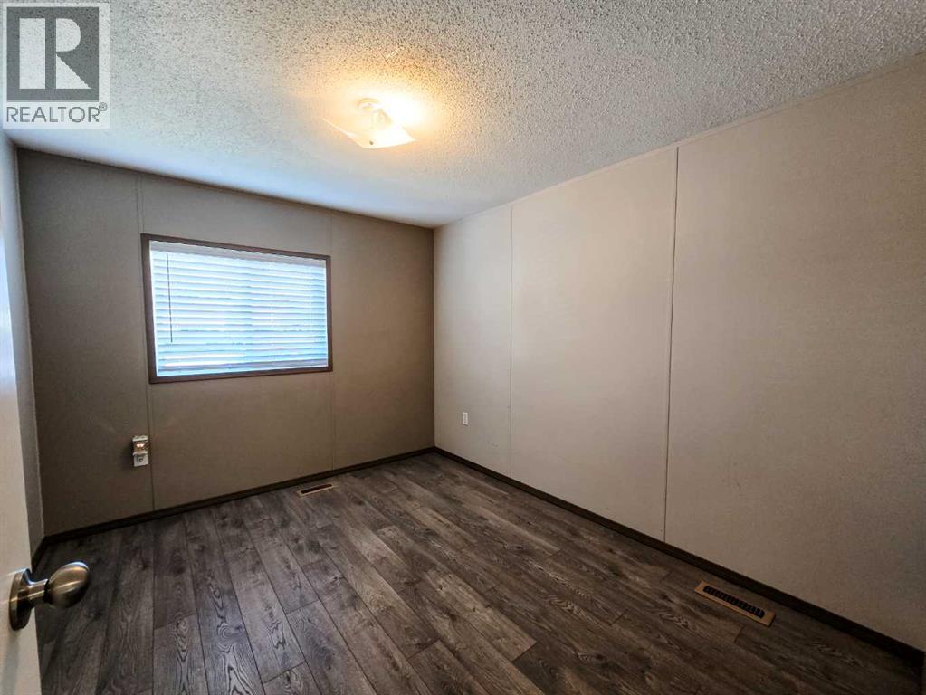 810 56 Property Photo 11