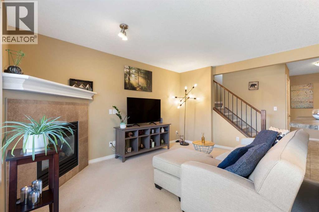 11 Royal Crest Court Nw Property Photo 8