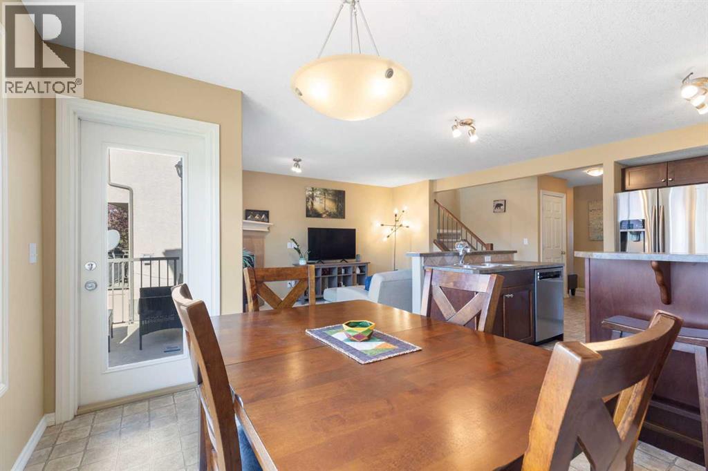 11 Royal Crest Court Nw Property Photo 12