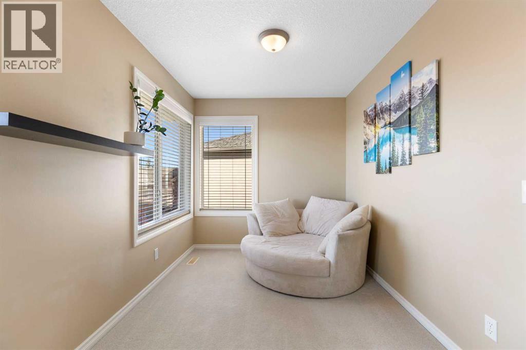 11 Royal Crest Court Nw Property Photo 20