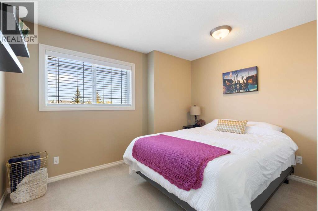 11 Royal Crest Court Nw Property Photo 24