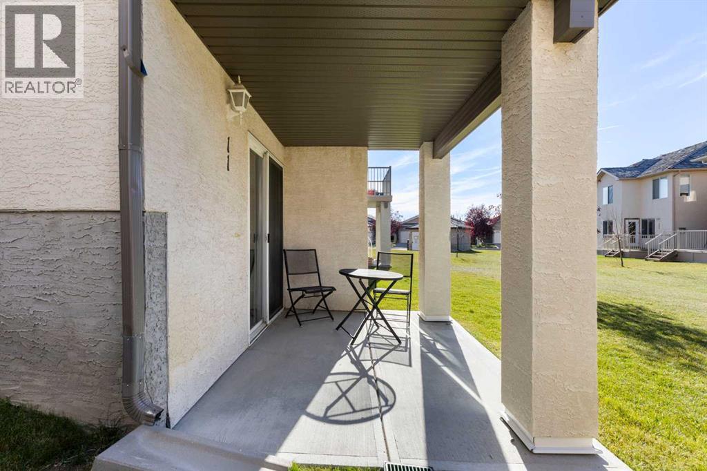 11 Royal Crest Court Nw Property Photo 32