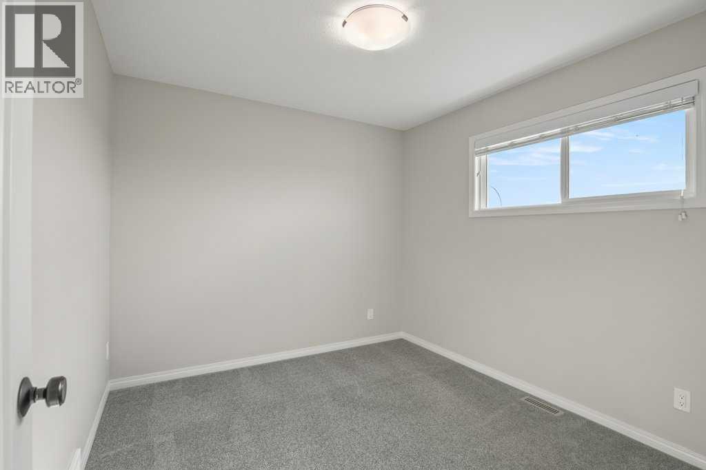 1 Coventry Close Property Photo 13