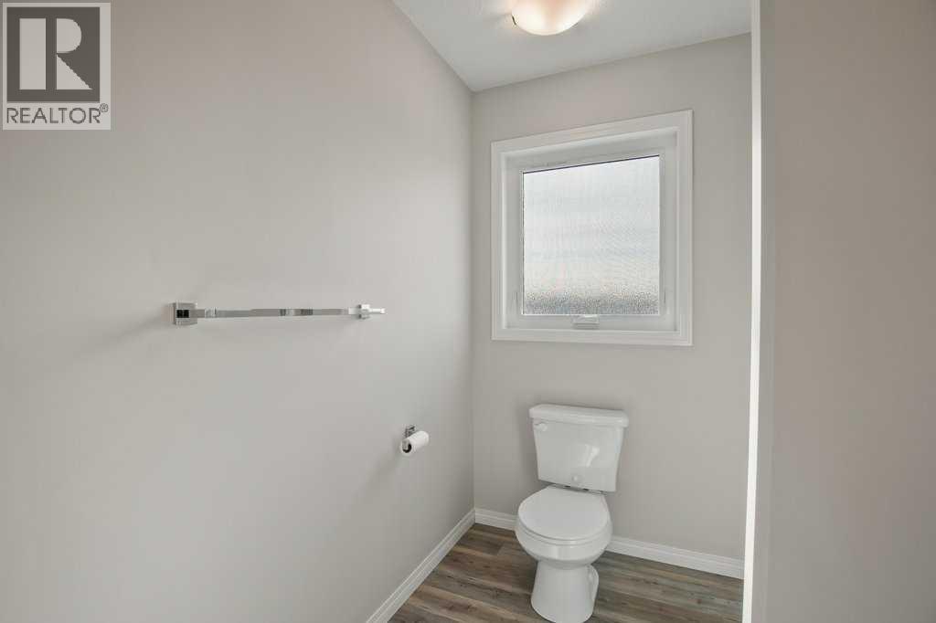 1 Coventry Close Property Photo 19