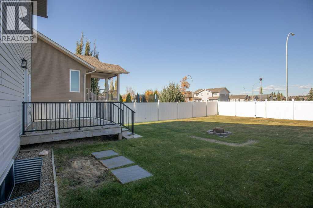 1 Coventry Close Property Photo 32