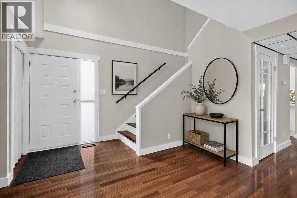 226 11 Avenue Ne Property Photo 2