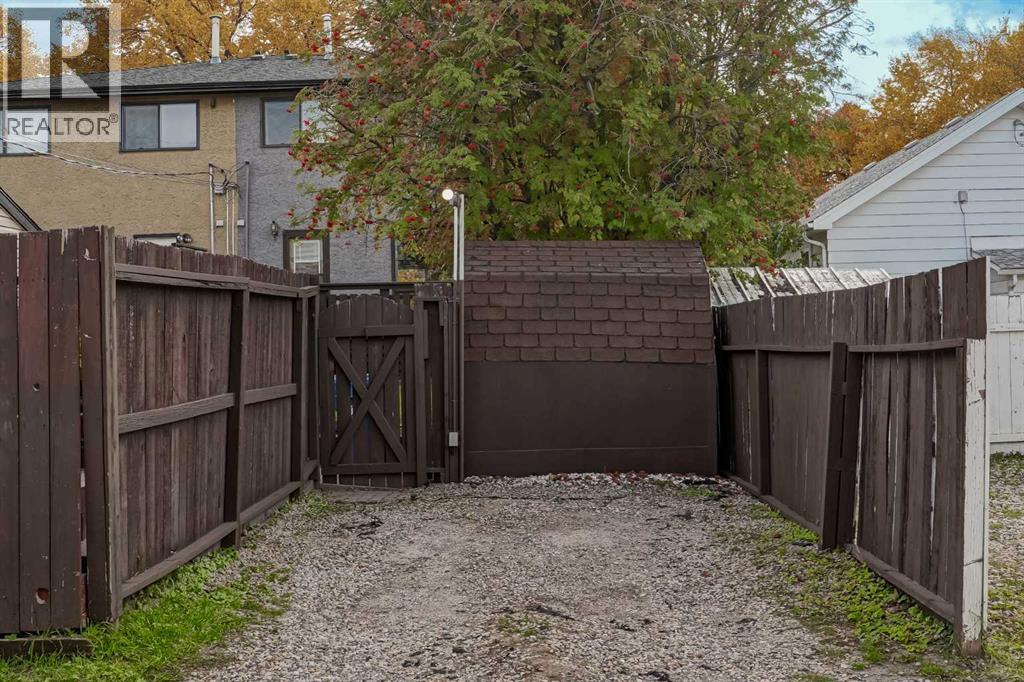 226 11 Avenue Ne Property Photo 46