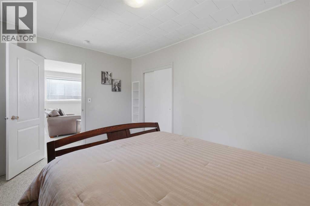 5036 51a Street Property Photo 10