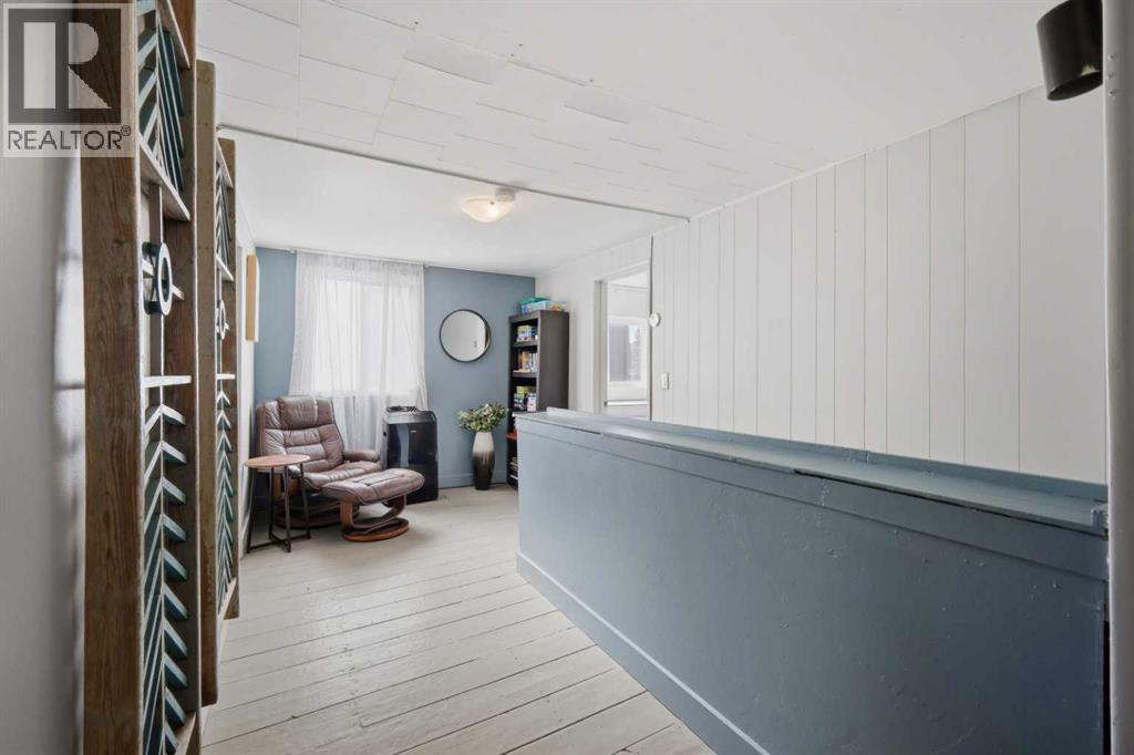 5036 51a Street Property Photo 24