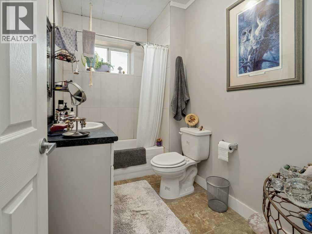11713 20 Avenue Property Photo 10