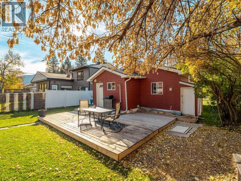 11713 20 Avenue Property Photo 23