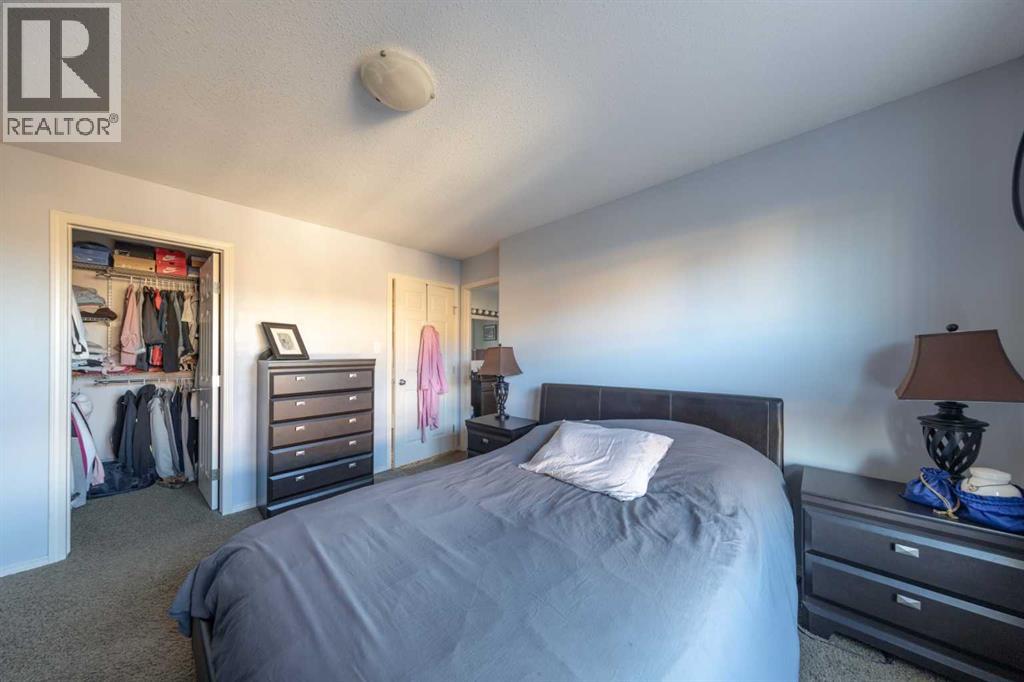 1407 53 Avenue Property Photo 16