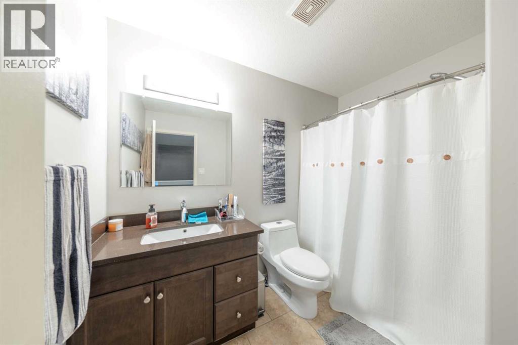 1407 53 Avenue Property Photo 19
