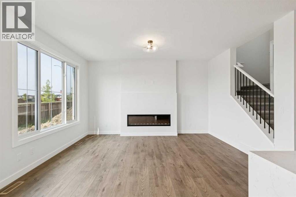 532 Buffaloberry Manor Se Property Photo 16