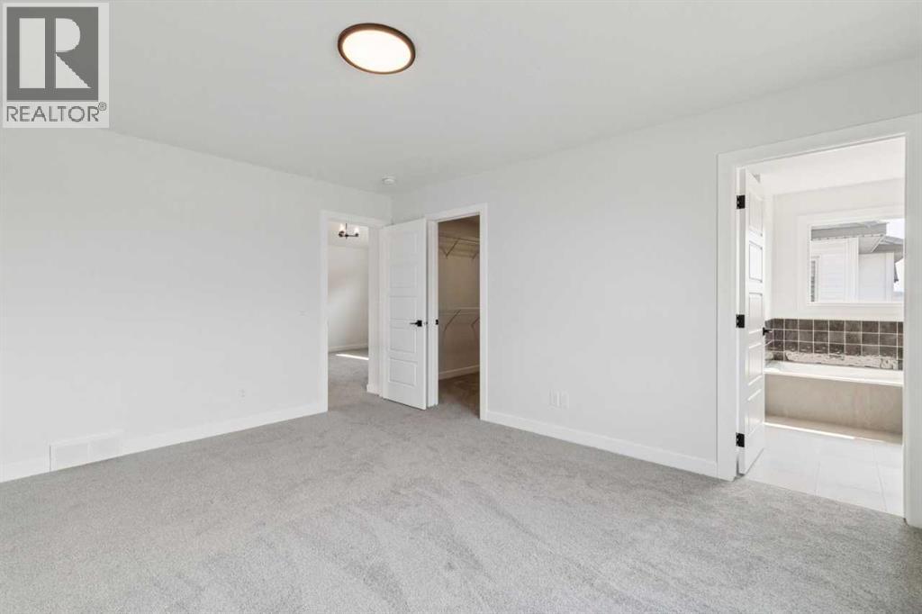 532 Buffaloberry Manor Se Property Photo 26