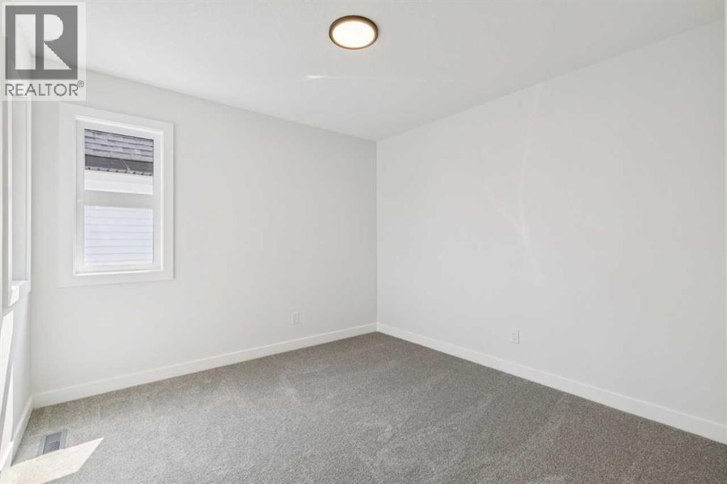 532 Buffaloberry Manor Se Property Photo 31