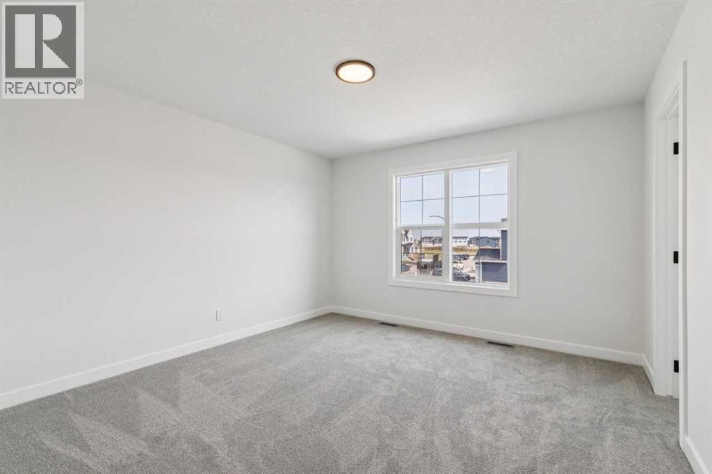 532 Buffaloberry Manor Se Property Photo 32