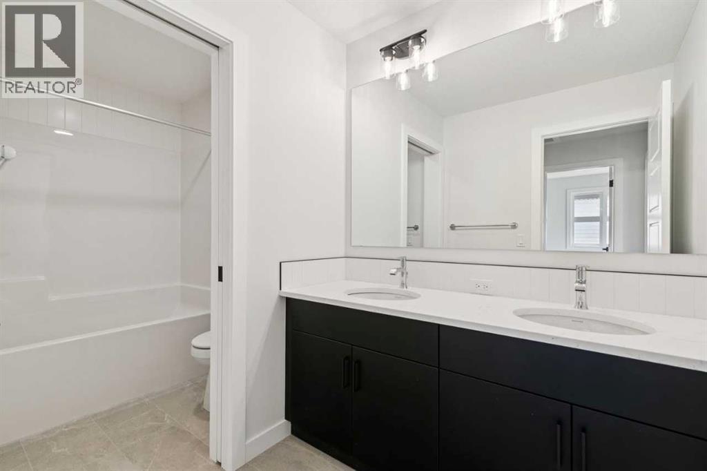 532 Buffaloberry Manor Se Property Photo 34