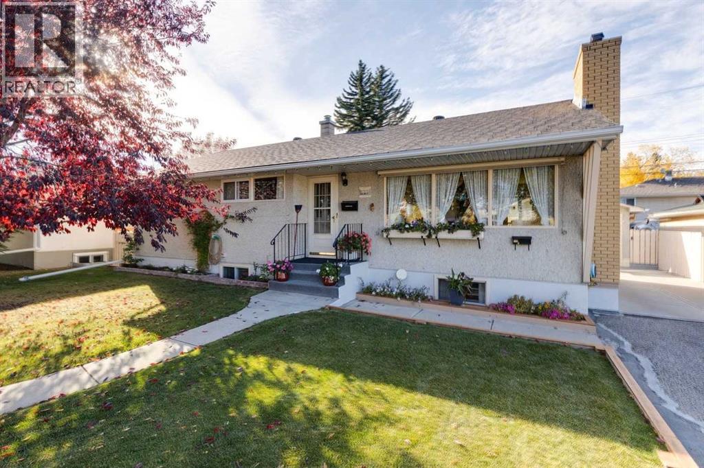275 Northmount Drive NW Property Photo 1