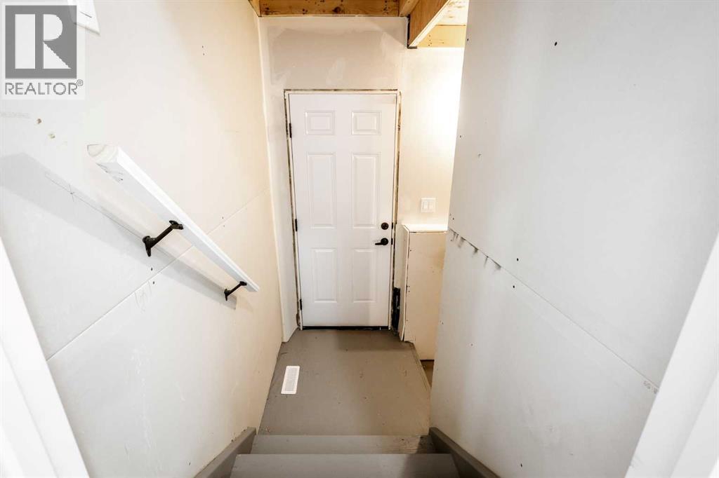 413 Sora Park Se Property Photo 32