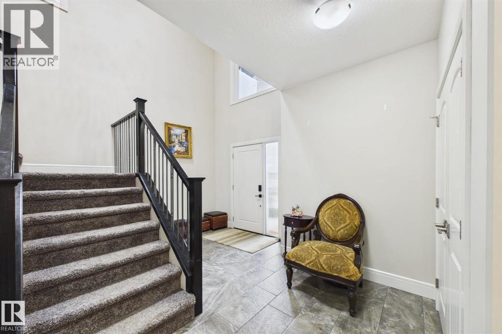 48 Lundberg Crescent Property Photo 3