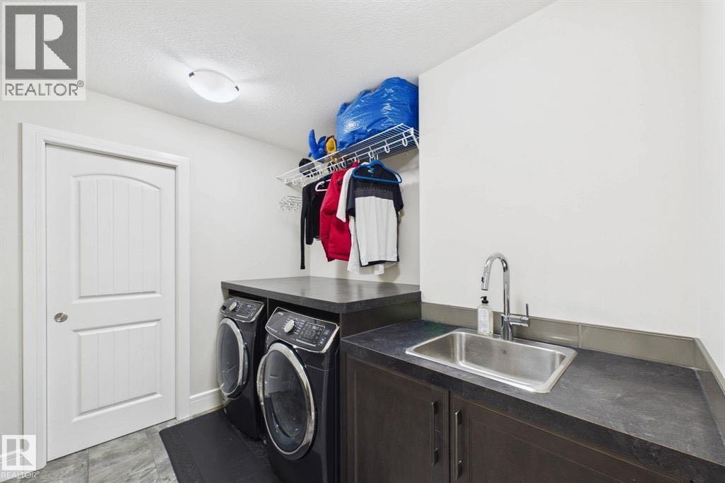 48 Lundberg Crescent Property Photo 22