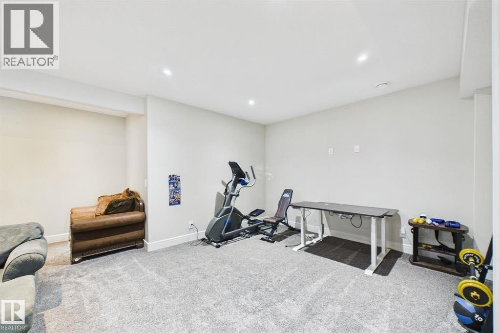 48 Lundberg Crescent Property Photo 37