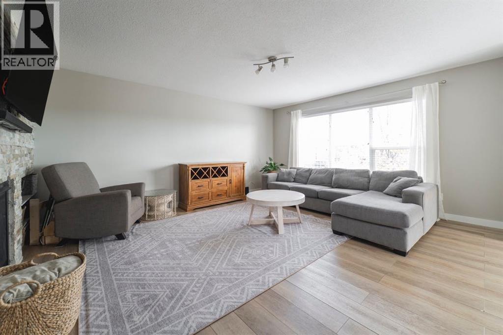 249 Thrush Street Property Photo 8