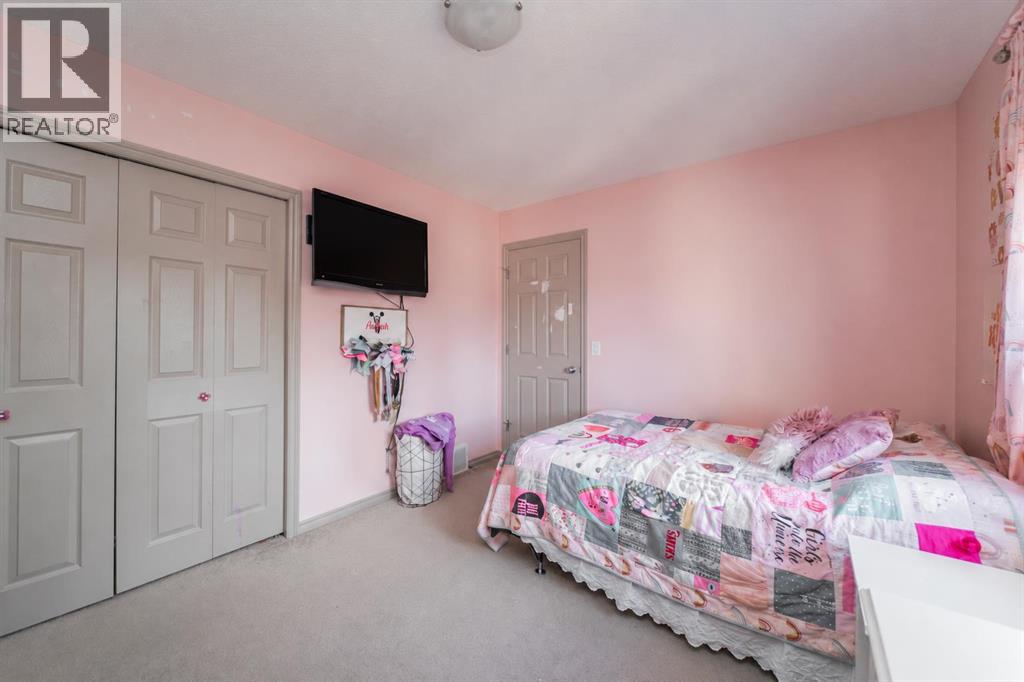 249 Thrush Street Property Photo 28