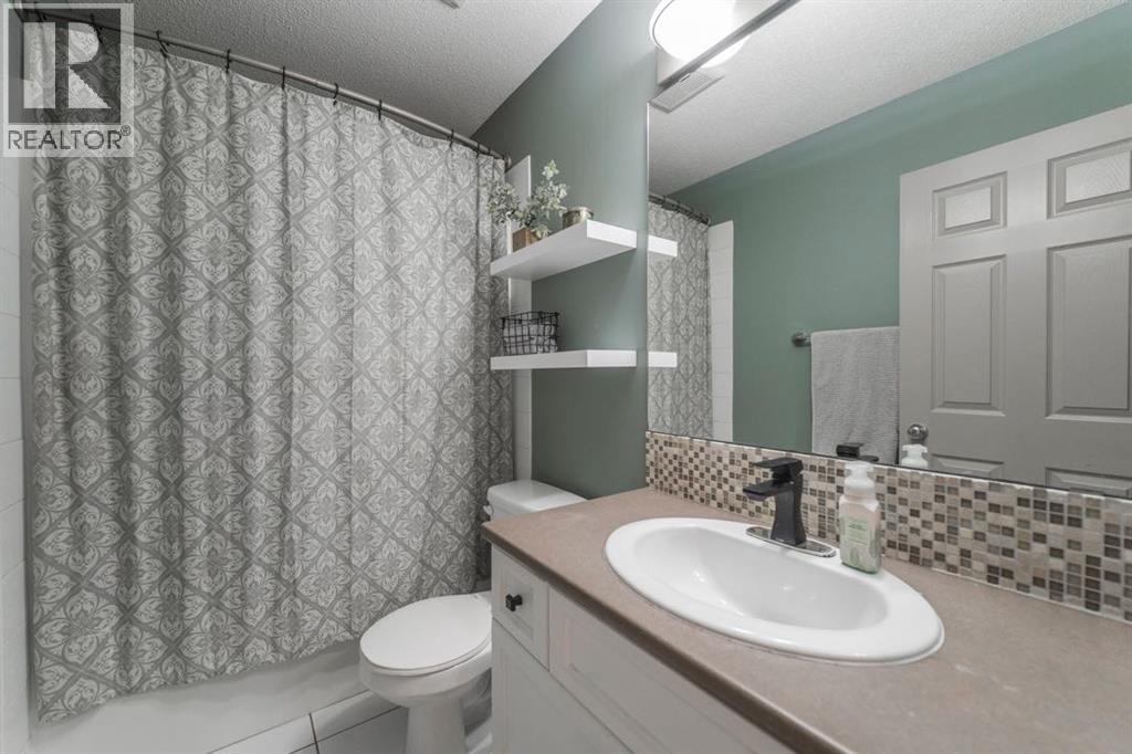 249 Thrush Street Property Photo 29