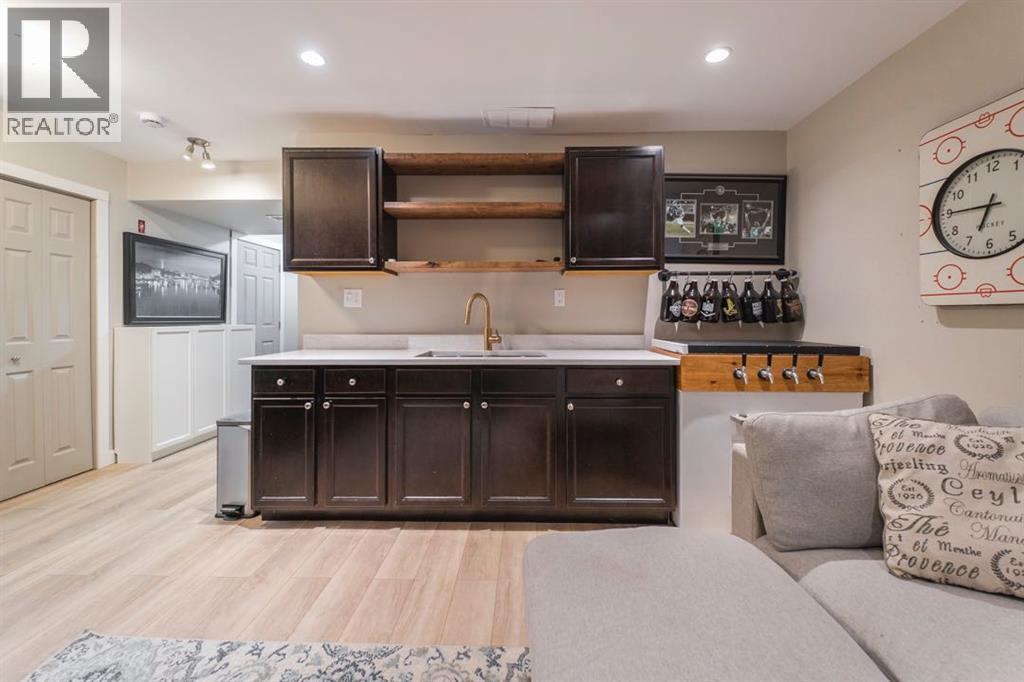 249 Thrush Street Property Photo 36