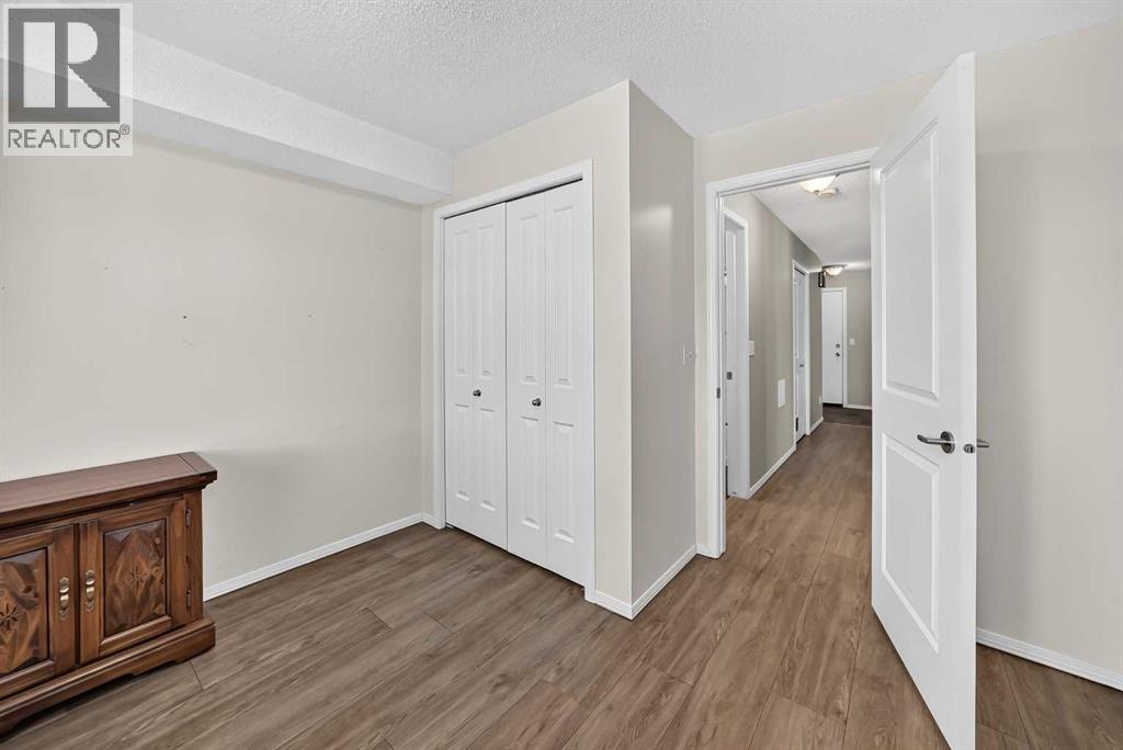 505 Railway Street West Property Photo 25