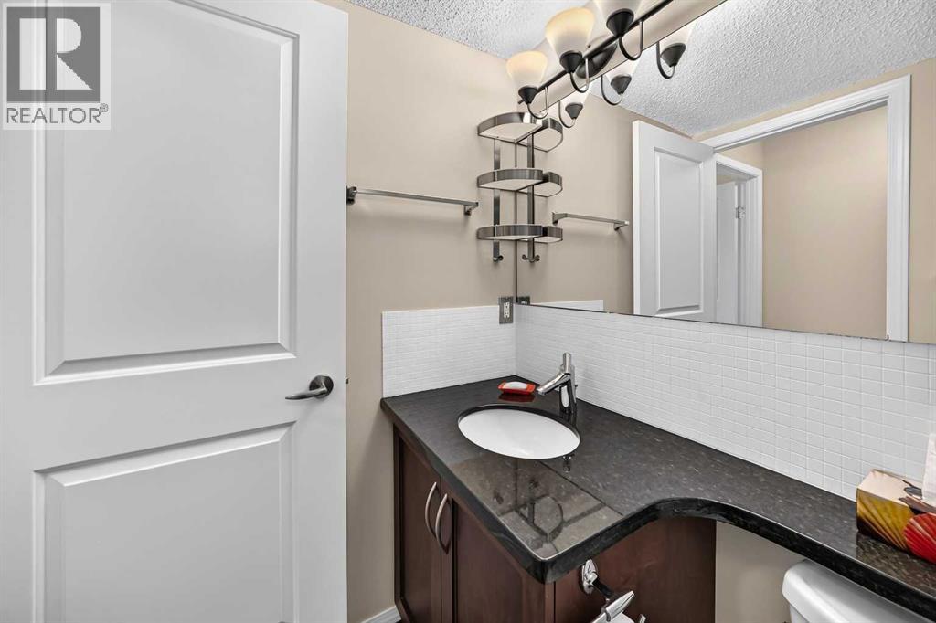505 Railway Street West Property Photo 27