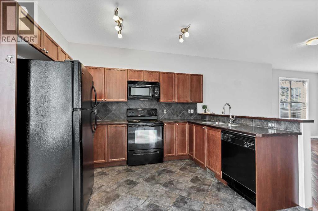 703 Luxstone Square Southwest Property Photo 8