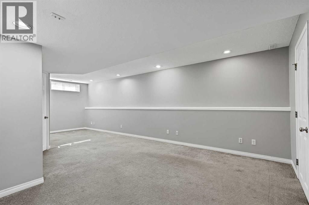 703 Luxstone Square Southwest Property Photo 24