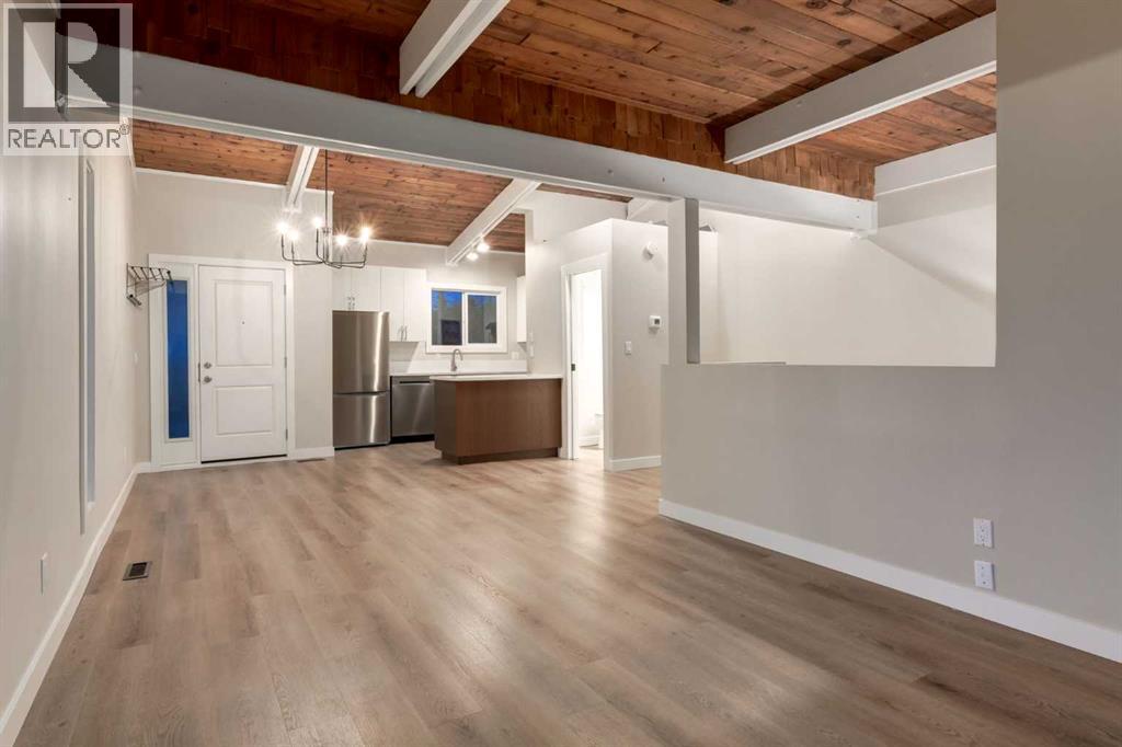 8826 6 Street Se Property Photo 8