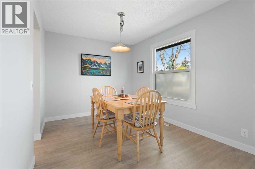 11 Berwick Hill Nw Property Photo 7