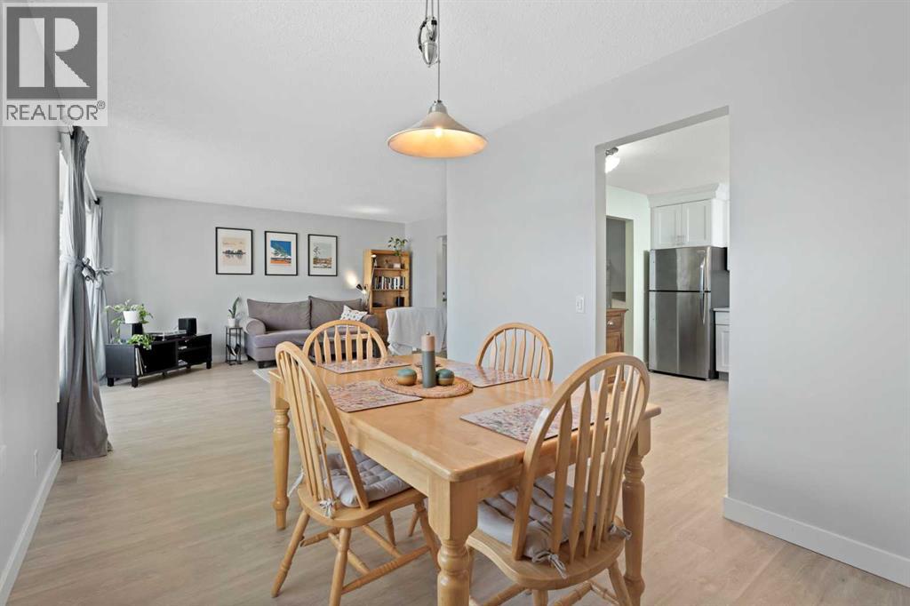 11 Berwick Hill Nw Property Photo 8