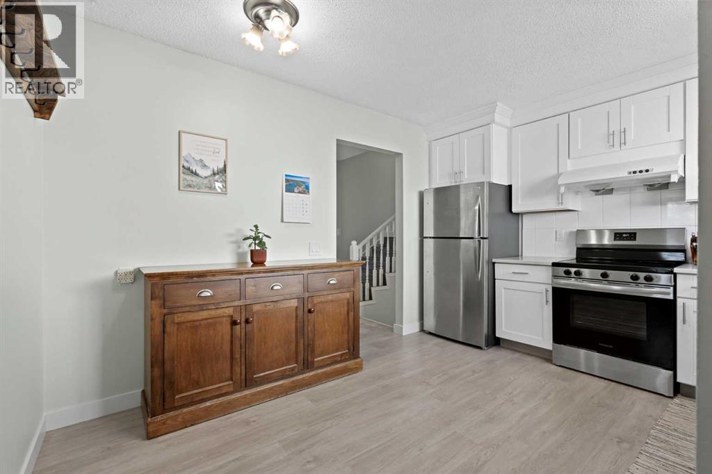 11 Berwick Hill Nw Property Photo 12