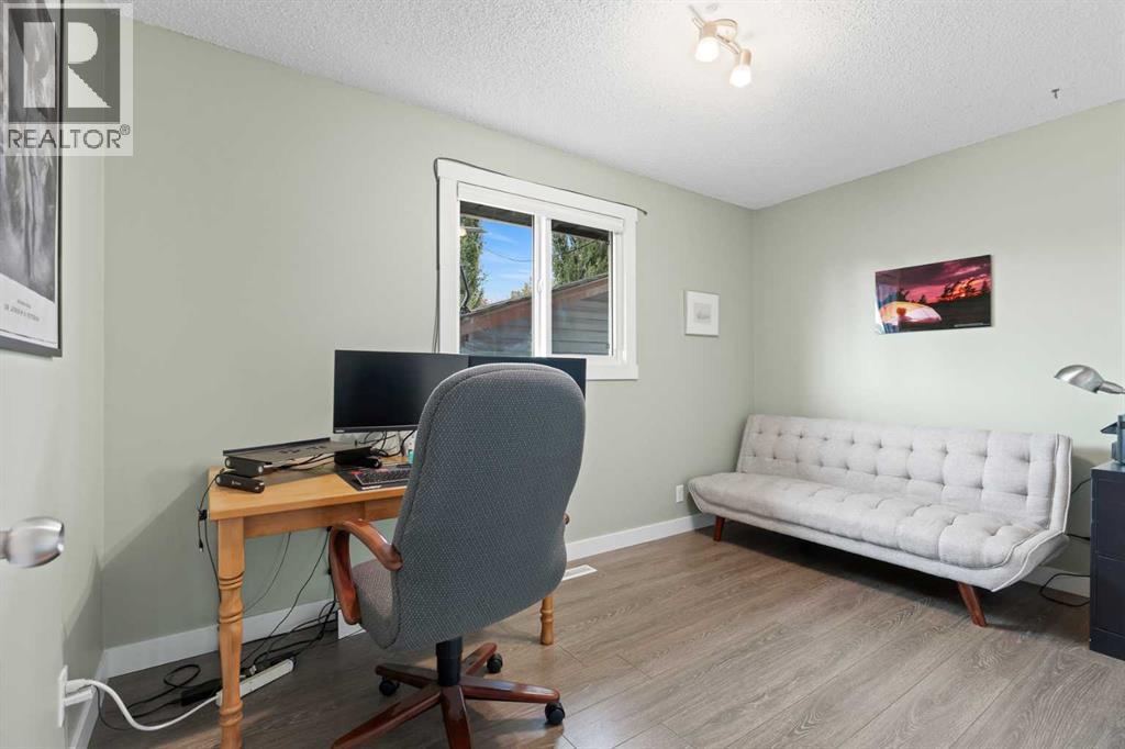 11 Berwick Hill Nw Property Photo 18